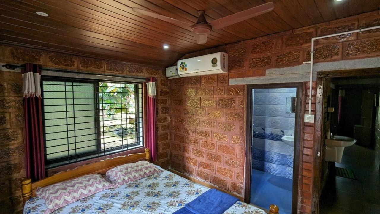 Tiny Waves Villa Udupi Exteriör bild